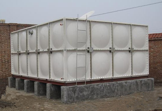 如果玻璃鋼水箱底部和角落泄漏,該怎么辦?